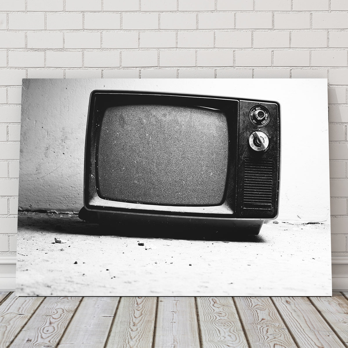 Exquisite Old - Style TV - Inspired Canvas Prints