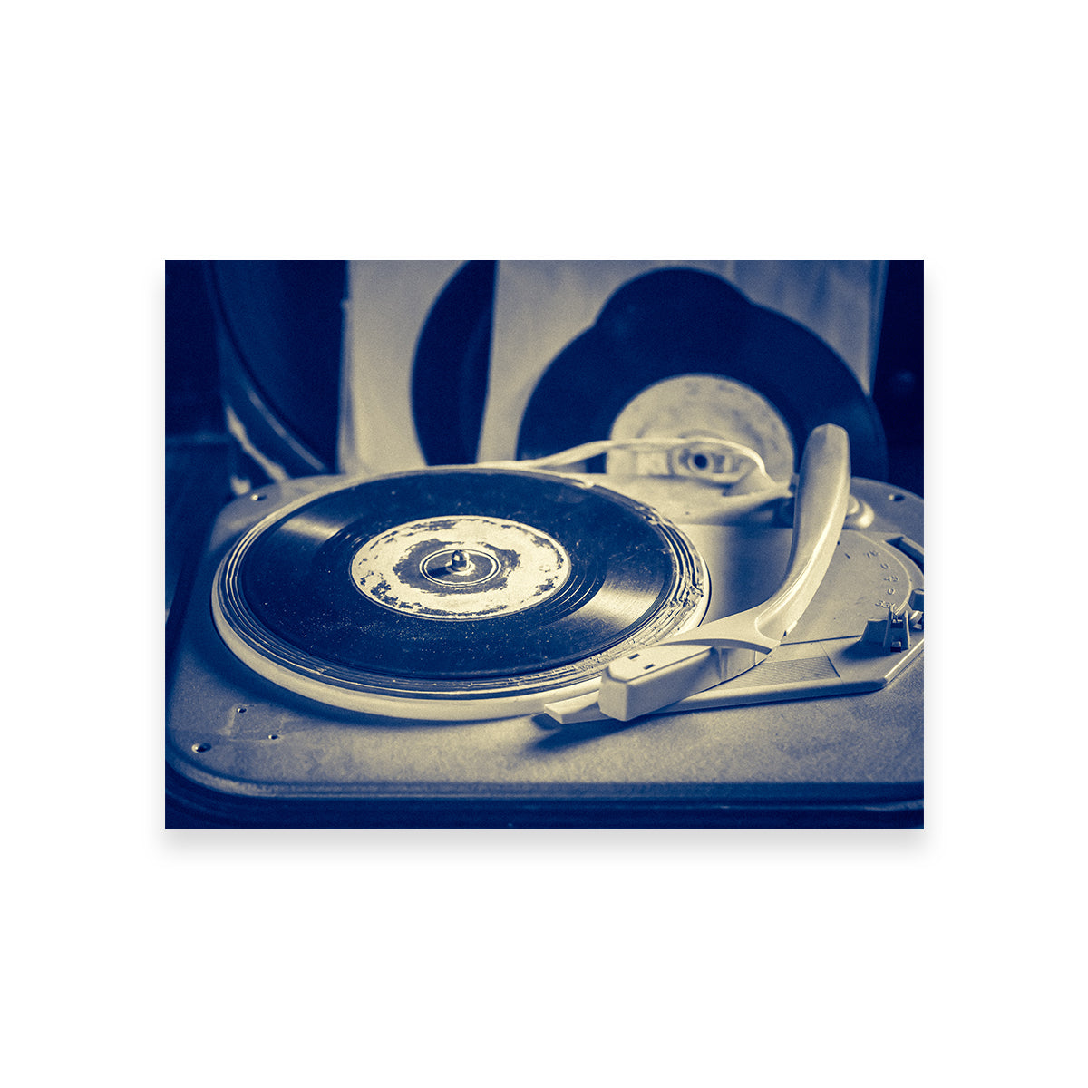 Vintage Old Record Player - A Timeless Audio Treasure