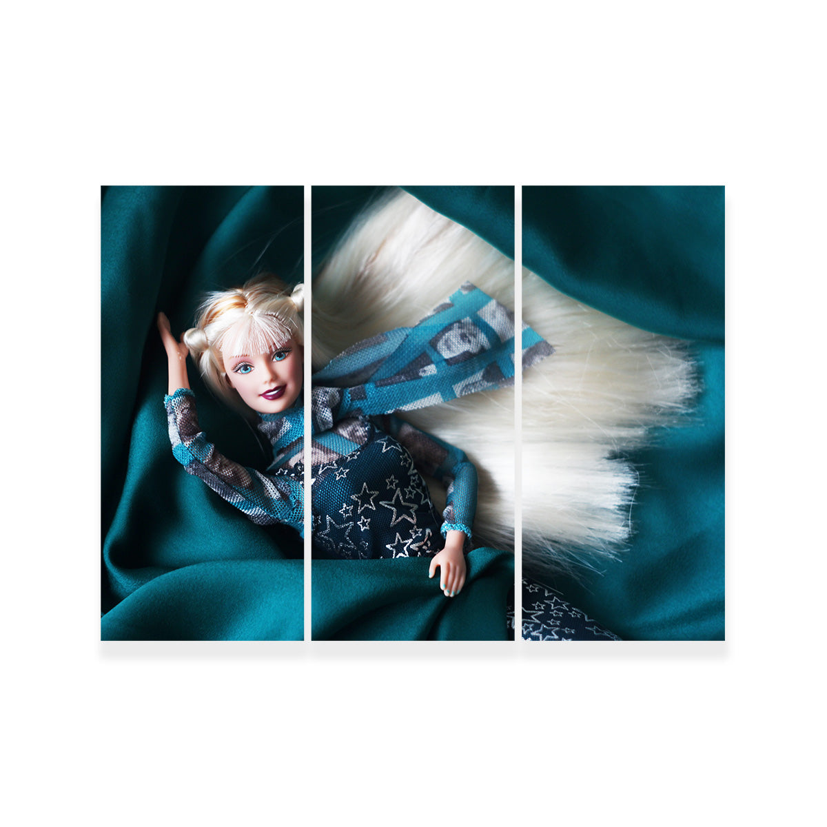 Exquisitely Stylish Barbie - A Captivating Decor Piece