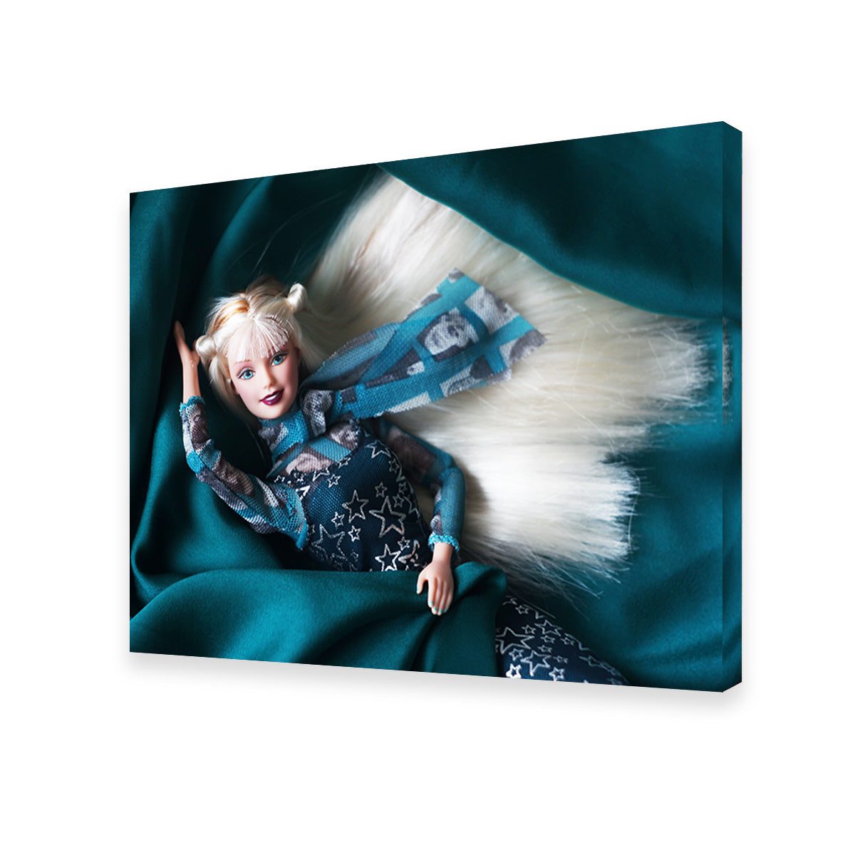 Exquisitely Stylish Barbie - A Captivating Decor Piece